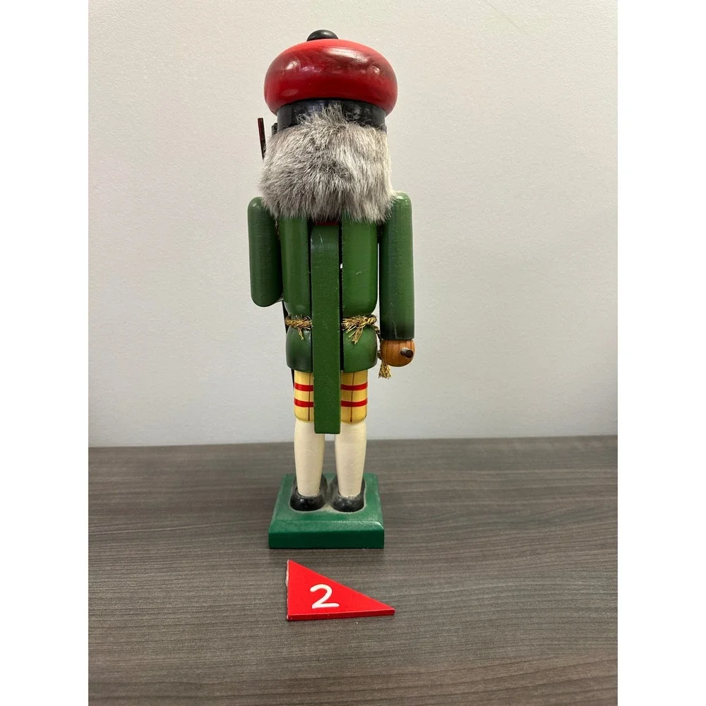 Vintage Wooden Golf Nutcracker Set Green Jacket Plaid Golfer 19th Hole 14 Inch